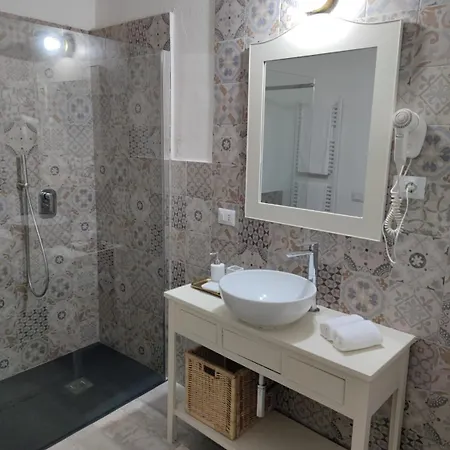Hibiscus Comfortstay * كوارتو سانتيلينا